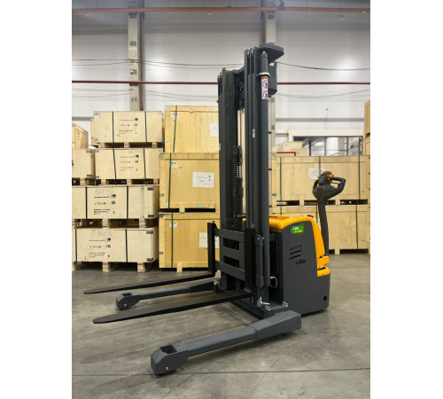Штабелер самоходный 1,5 т 5,0 м XILIN CTDR15-III Li-ion 24/230 В/Ач раздвижные вилы и опоры