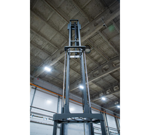Штабелер самоходный 1,5 т 6,5 м TOR CDD15C Li-ion с кабиной 24/300 В/Ач